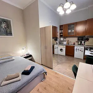 Budapest Cozy W Working Space And Wifi , Sofia Bulgaria
